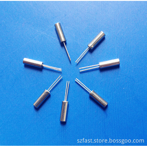 Miniature Compeletly Lead-Free Quartz Resonator